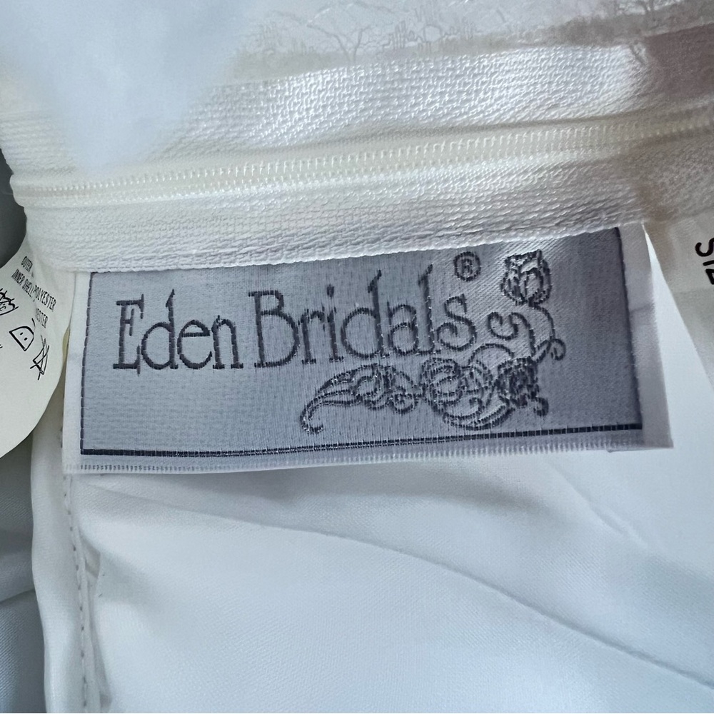 Eden Bridals White Flower Girl Dress with Puff Sleeves Balletcore Size 3 - Picture 13 of 16